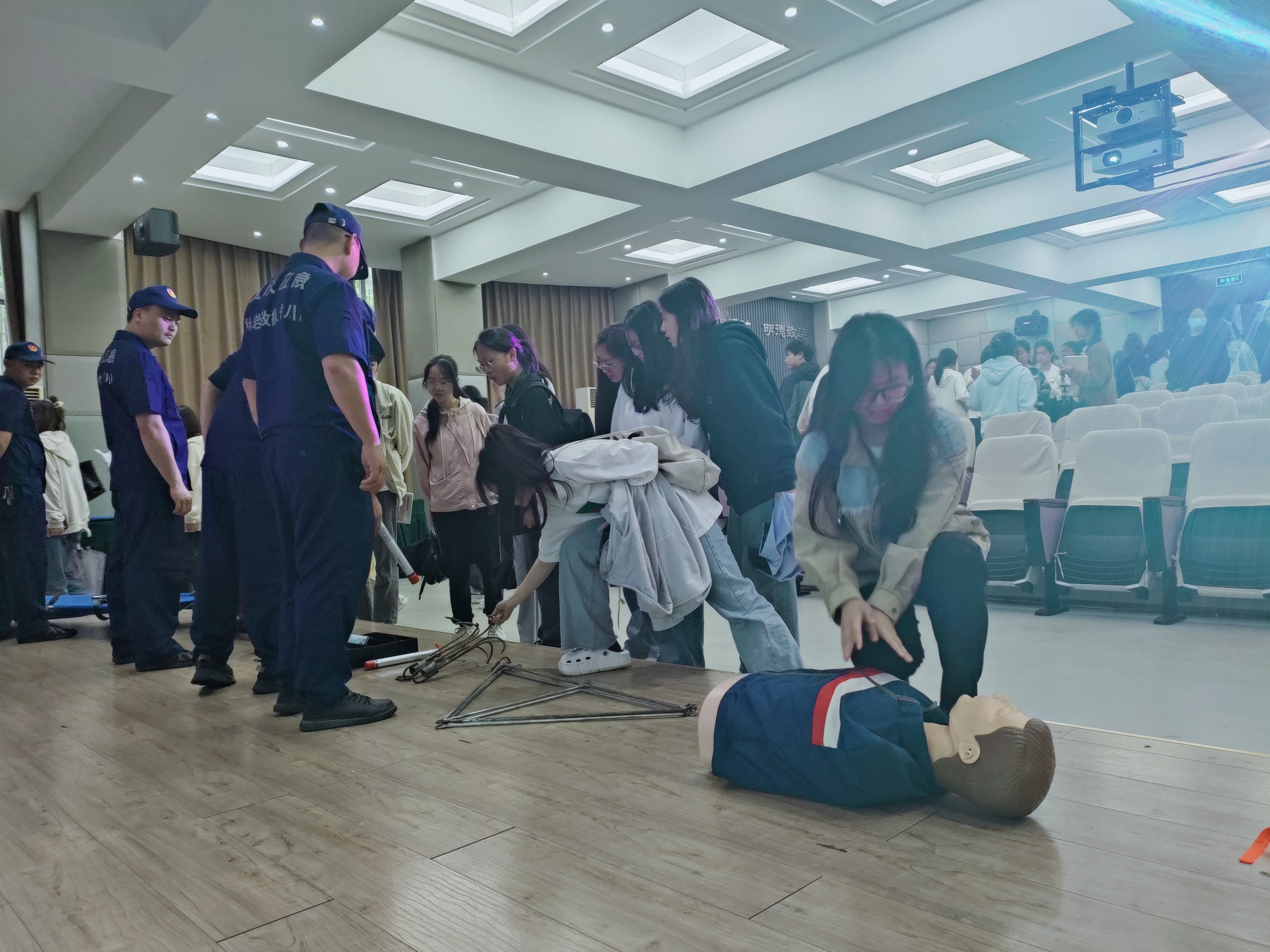 ErMX_1714297994208088191.jpg ErMX_1714297994208088191.jpg